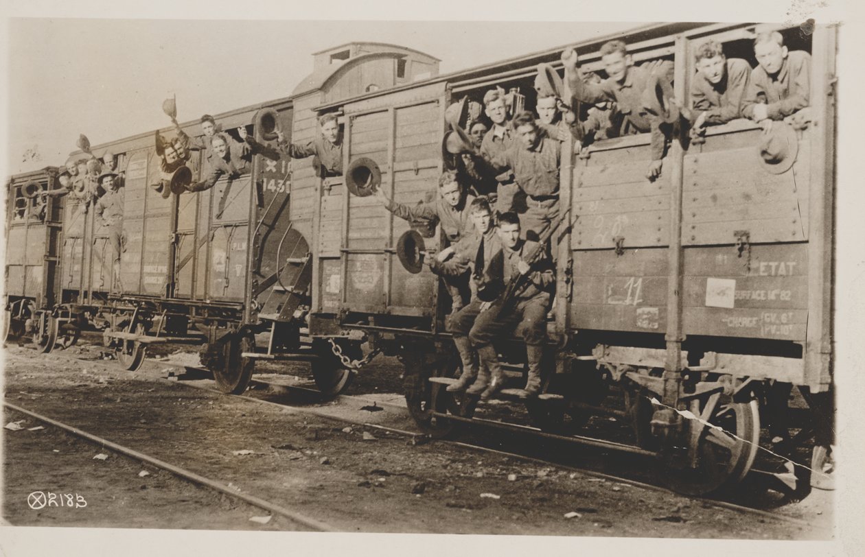 Amerikanska marinsoldater i Frankrike på väg till läger, 1917-19 av American Photographer