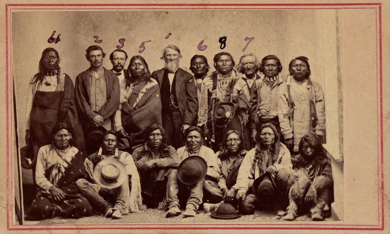 William F.M. Arny med apache- och utehövdingar,1867 (foto) av American Photographer