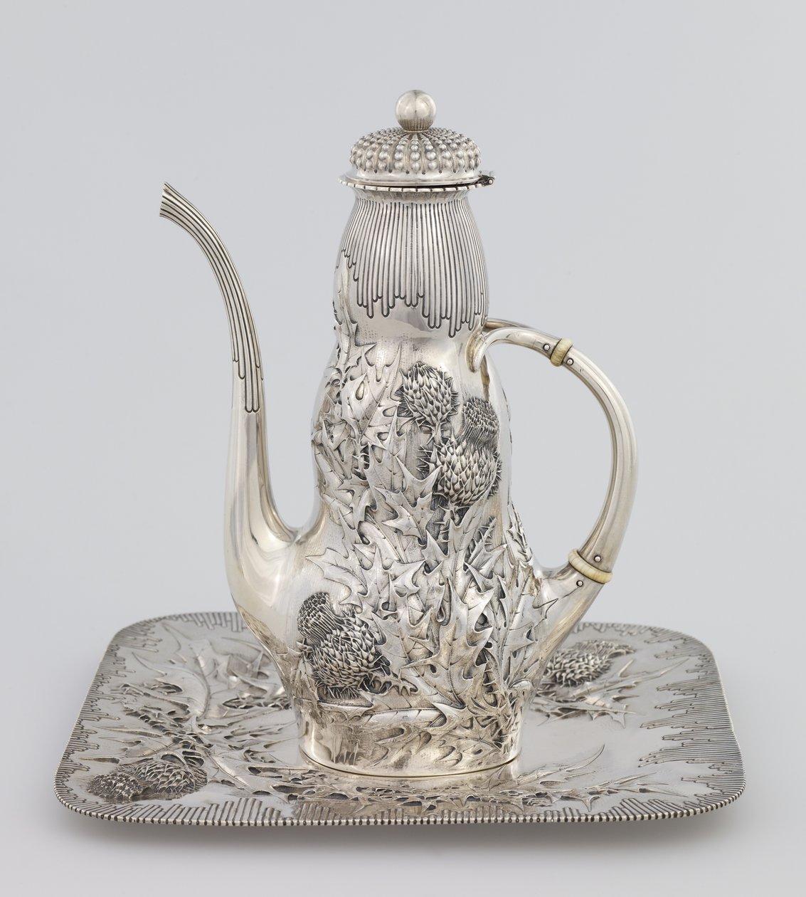 Kaffekanna, 1891 (silver och elfenben) av American School