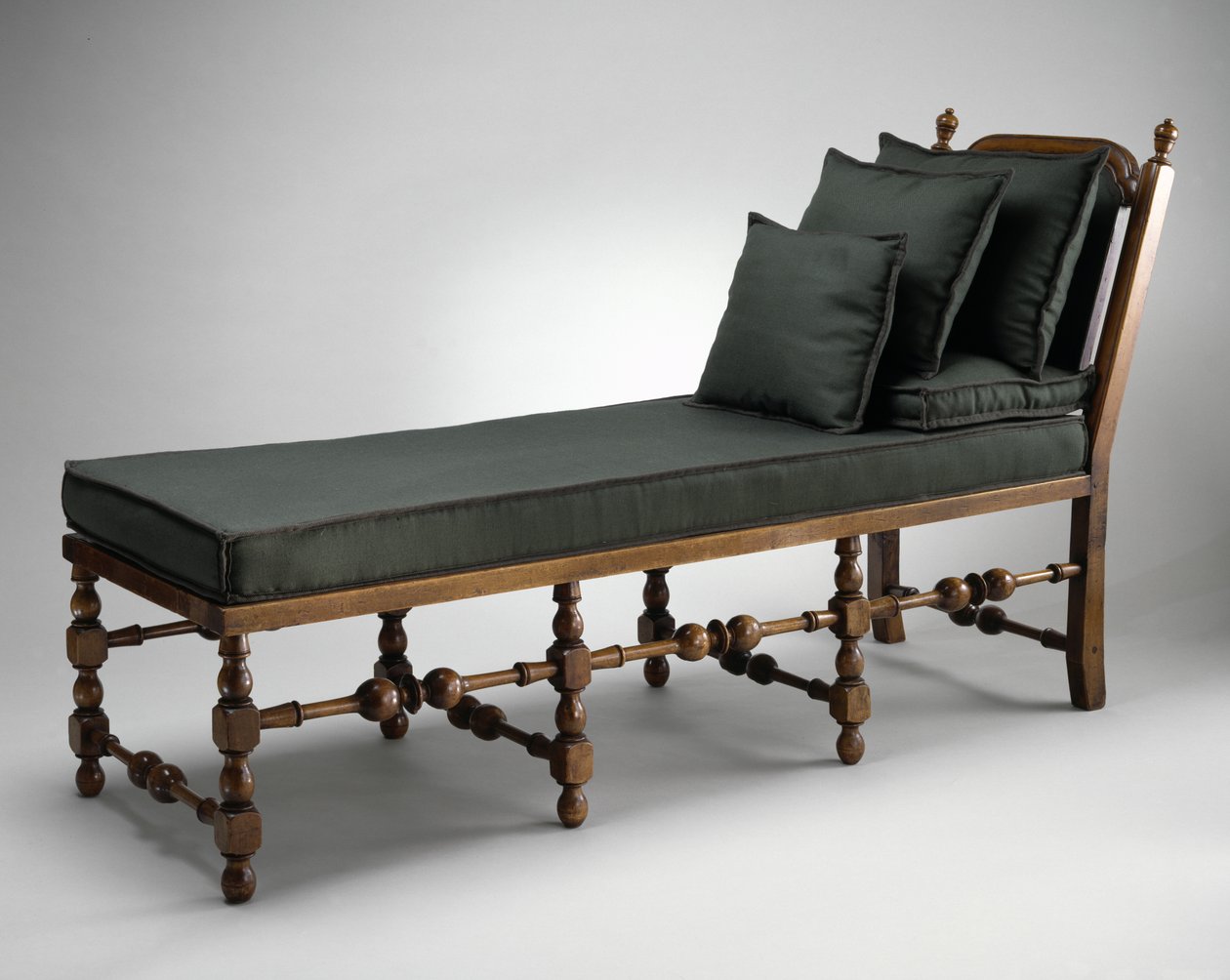 Soffa av American School