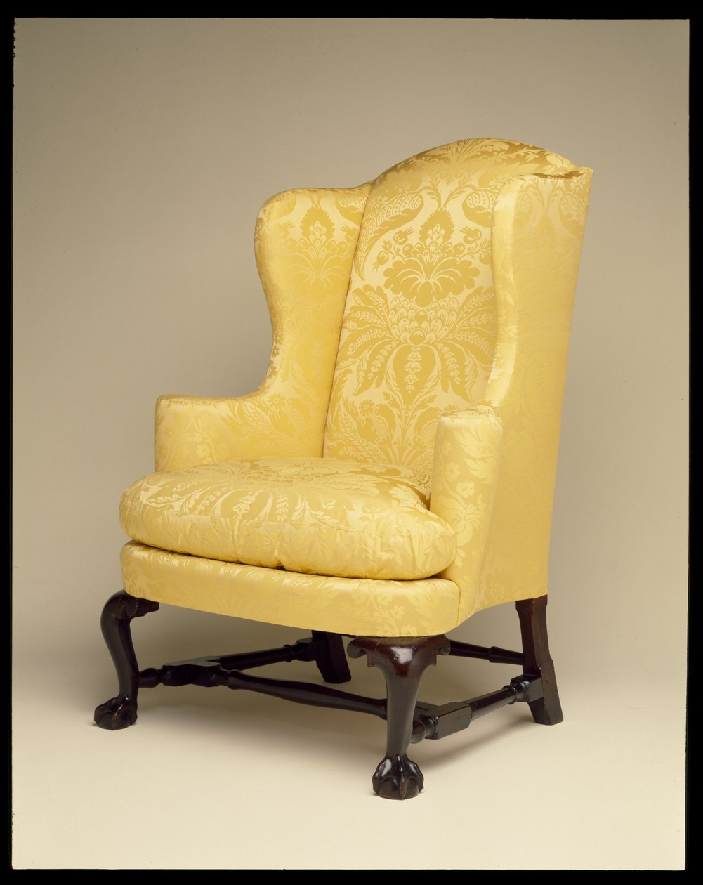 Fåtölj, ca 1750-70 (mahogny, lönn, körsbär & gult siden) av American School