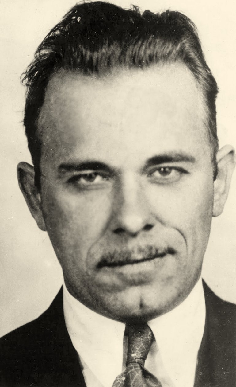 Porträtt av John Dillinger (1903 – 34) av American School