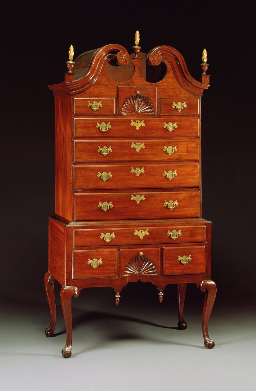 Drottning Anne snidade höga byråer, Connecticut eller New York, 1760-80 av American School