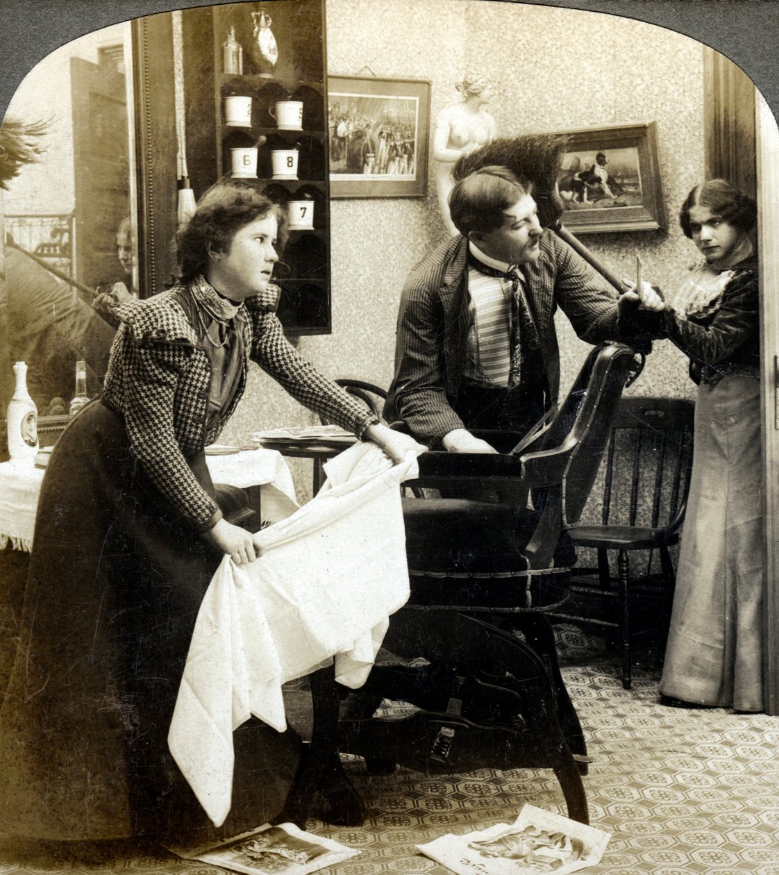 Att få sitt hår i hår. av American Stereoscopic Company