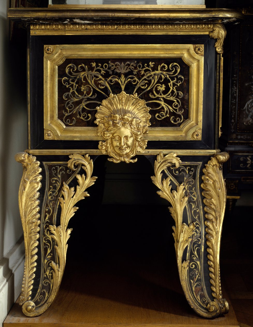 Louis XIV-möbler: byrå med metallinlägg med acant gjord av Andre Boulle av Andre Charles Boulle