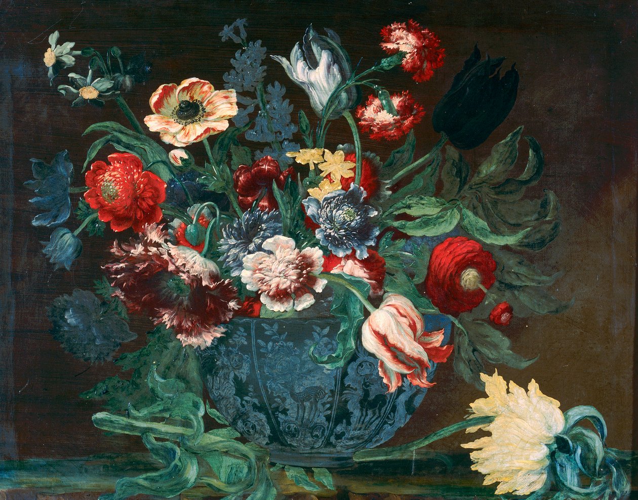 Kumme af kinesisk porcelæn med et bundt blomsterfrø av Andrea the Elder Scacciati