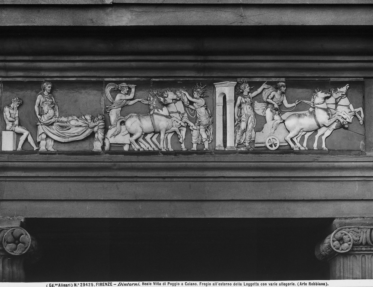 Döden och solens vagn, detalj av den glaserade terrakottafrisen på pronaos av Villa di Poggio a Caiano, Prato av Andrea and Bertoldo di Giovanni (c.1420 91) Sansovino