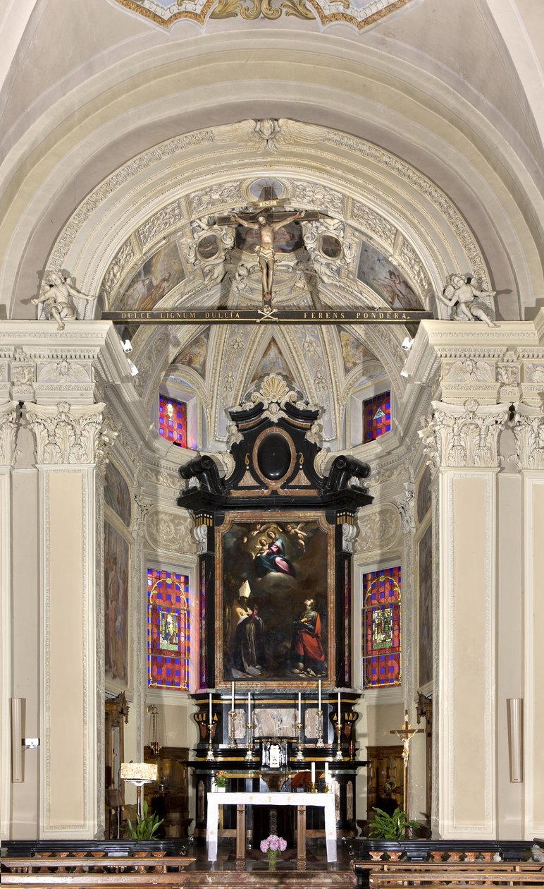 Utsikt över presbytern, kyrkan Santi Nazaro e Celso, Brienno, Como, Lombardiet, Italien (foto) av Andrea de Passeri
