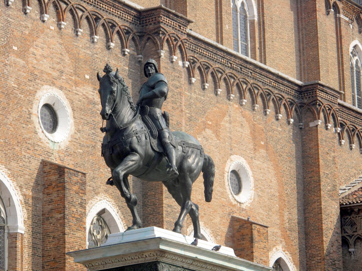 Ridstaty av Condottiere Colleoni av Andrea del Verrocchio av Andrea del Verrocchio