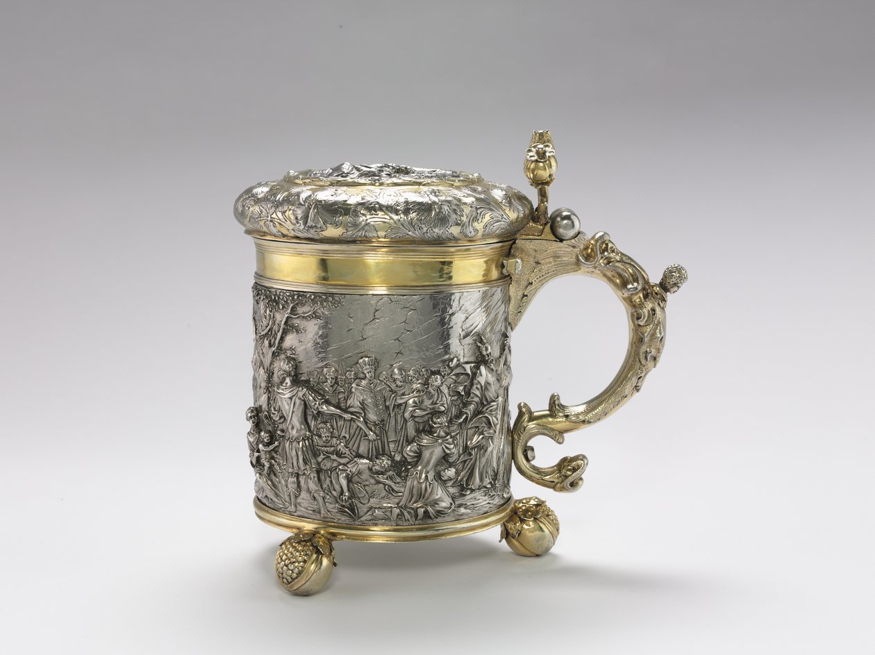 Tankard, sent 1600-tal (skuren och falsad silverplåt, repoussé & chased prydnad, gjutna handtag och fötter, delvis förgyllda) av Andreas Brachfeldt