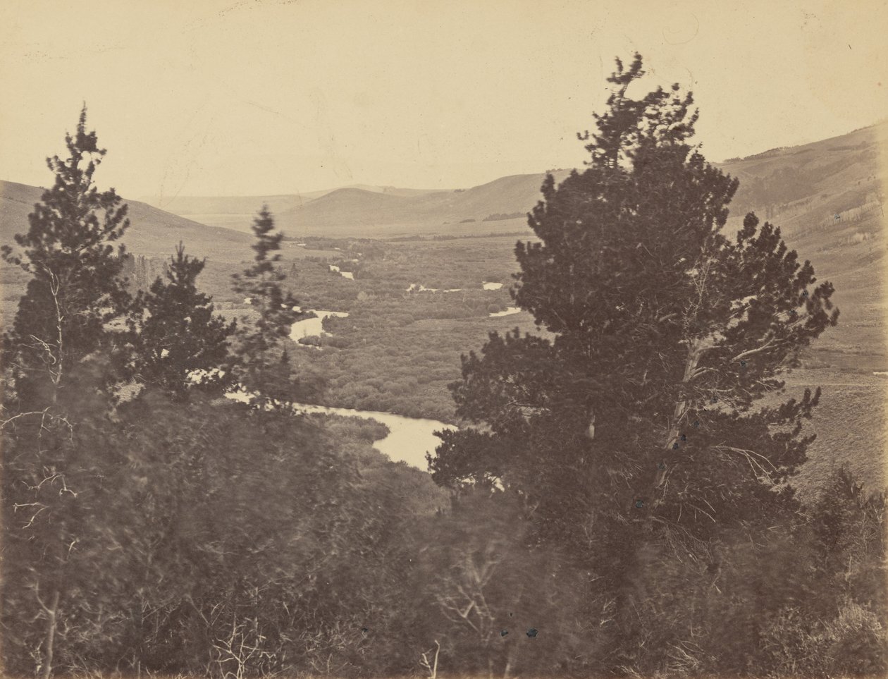 Plåt 14. Great Laramies dalgång, från bergen,1869 (foto) av Andrew Joseph Russell
