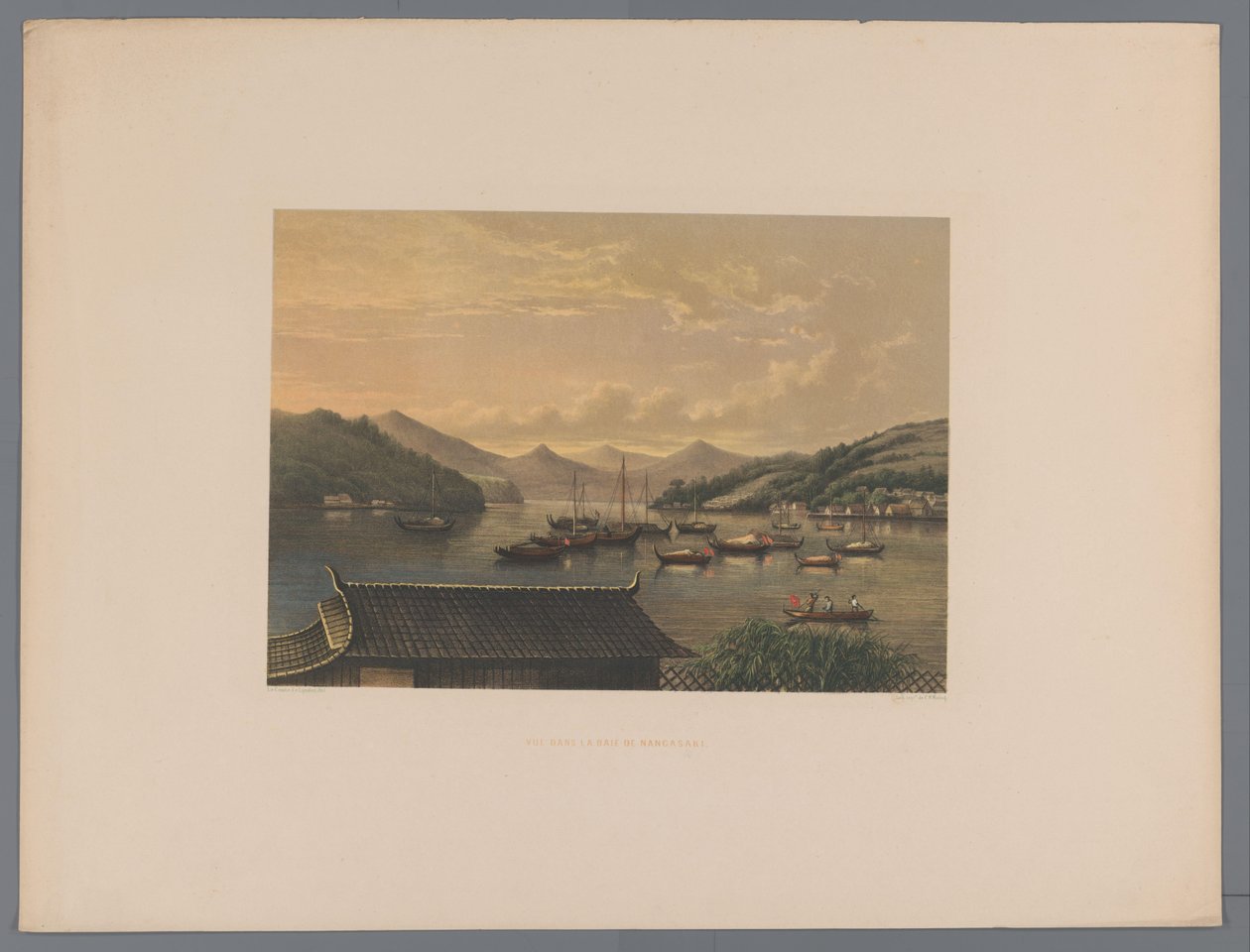 Utsikt över bukten i Nagasaki Utsikt i Nangasaki Bay (titel på objekt) Souvenir of Japan utsikt från naturen med text av greve de Lijnden (serietitel på objekt) av Anonymous