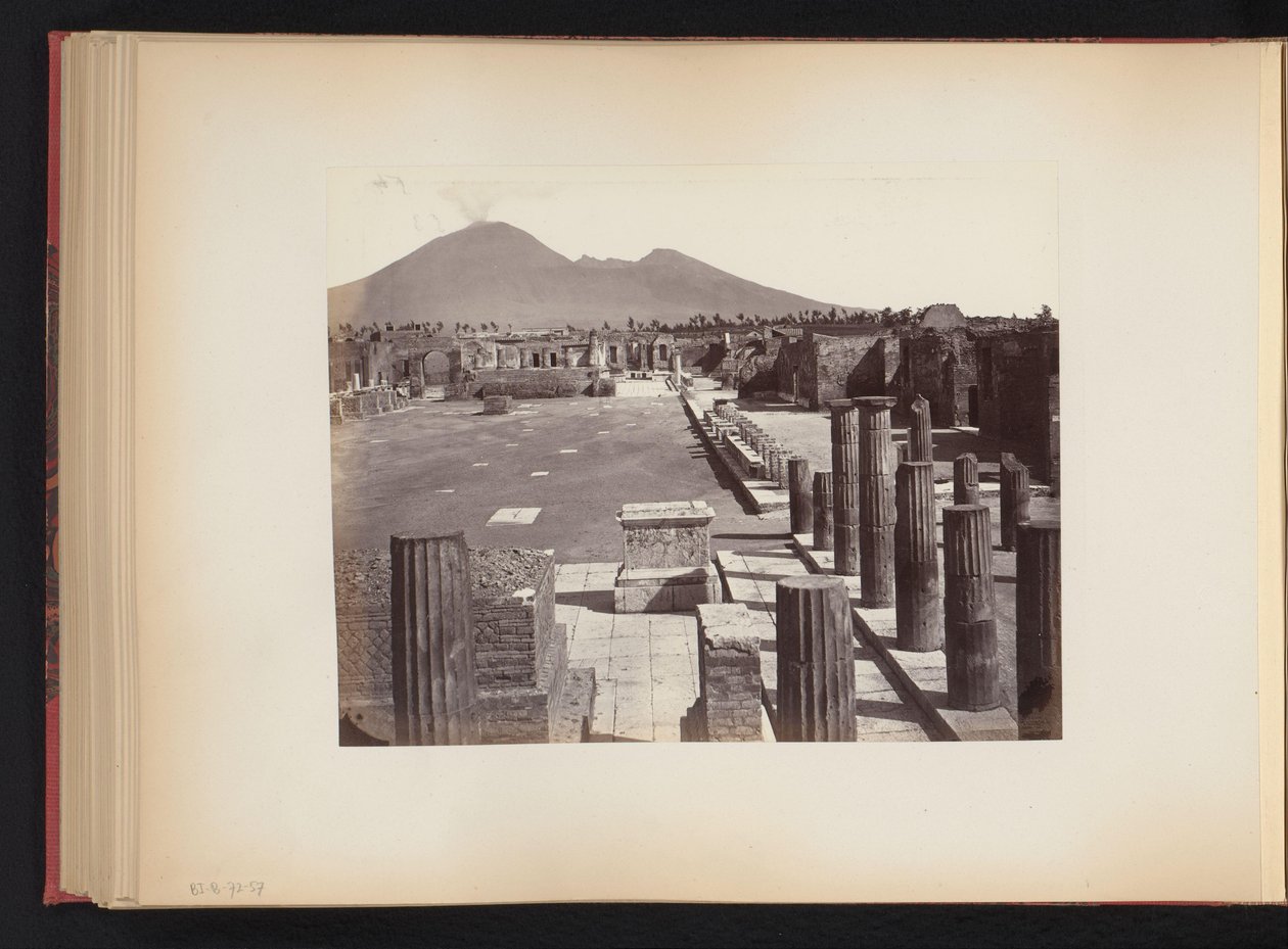 Utsikt över Piazza del Foro i Pompeji, Italien av Anonymous