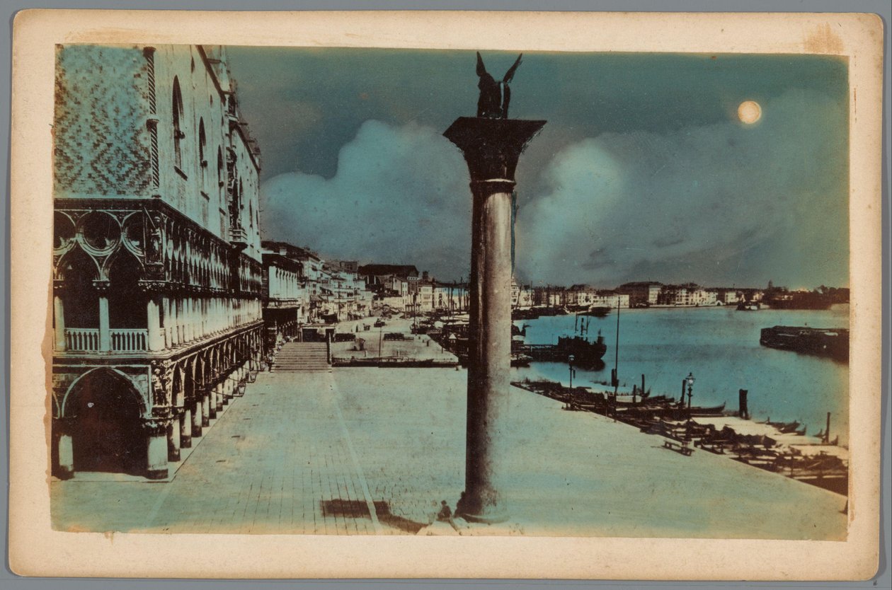 Utsikt över Markusplatsen med Colonne di San Marco och hörnet av Dogepalatset i Venedig av Anonymous