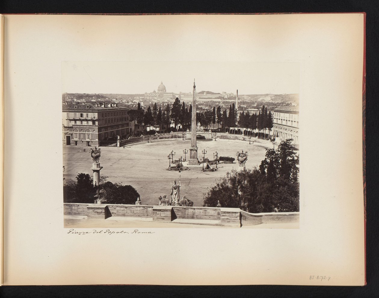 Piazza del Popolo i Rom, med Peterskyrkan i bakgrunden, Italien Piazza del Popolo. Roma (titel på objekt) av Anonymous