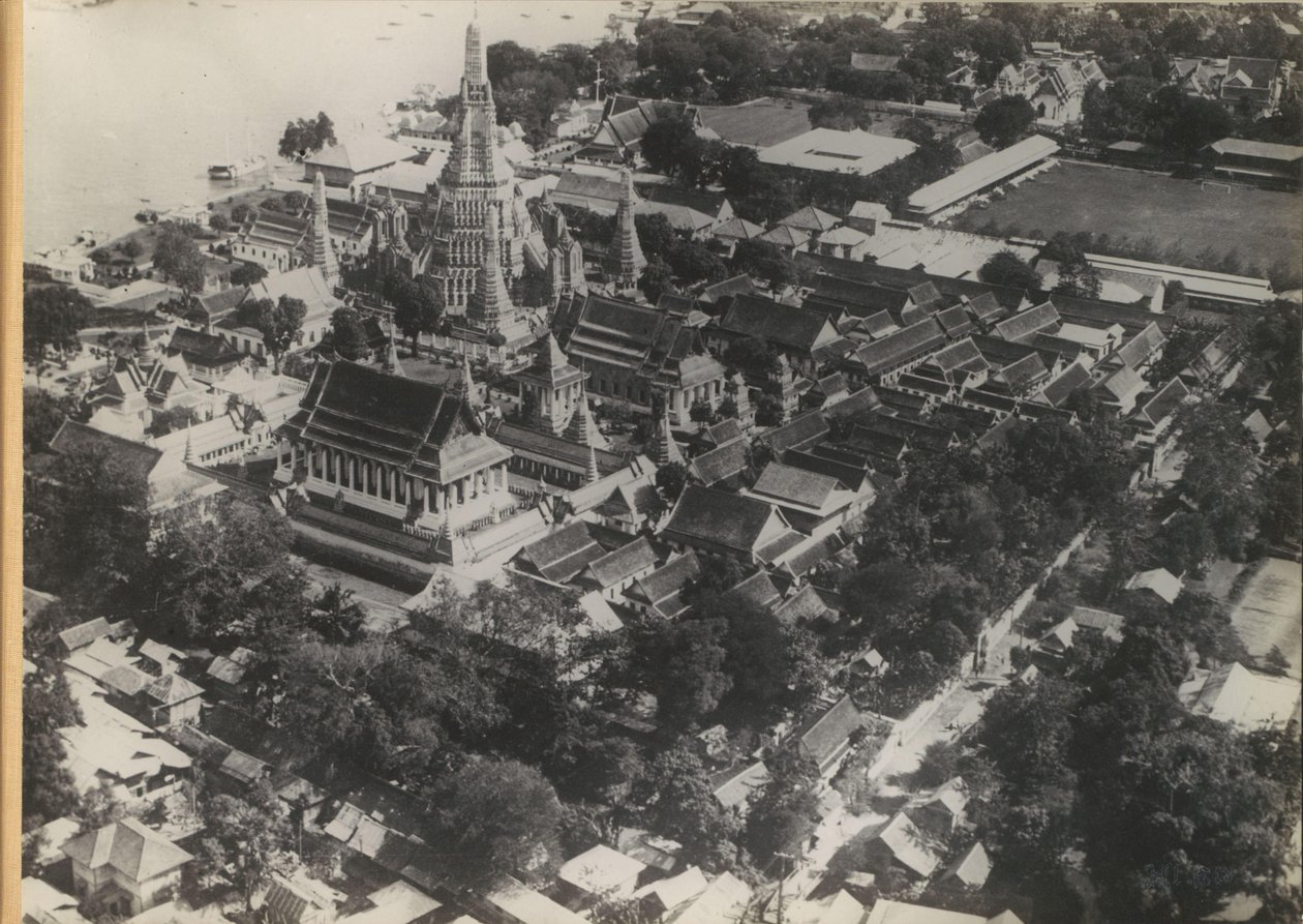 Tempelkomplex av Wat Arun i Bangkok, sett från luften av Anonymous