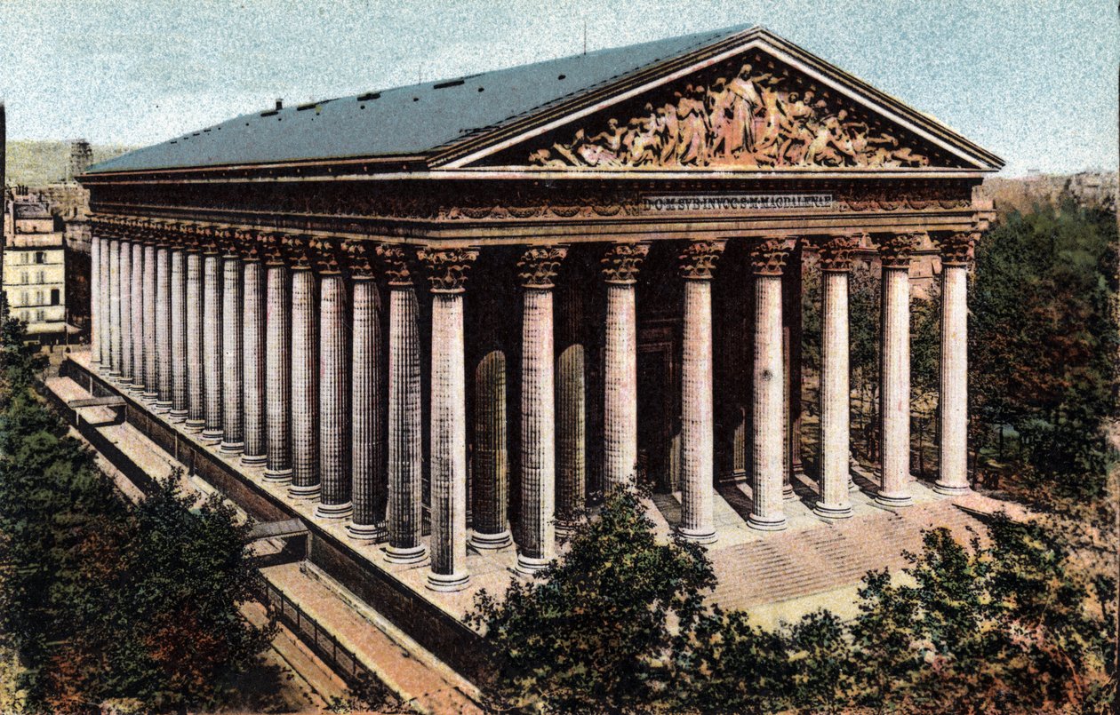 Paris: exteriör vy av kyrkan Madeleine designad av arkitekten Pierre Alexandre Vignon (1763-1828). Fotografi från 1920 i "" Artistic Album"" av staden Paris. Privat samling. av Anonymous Anonymous