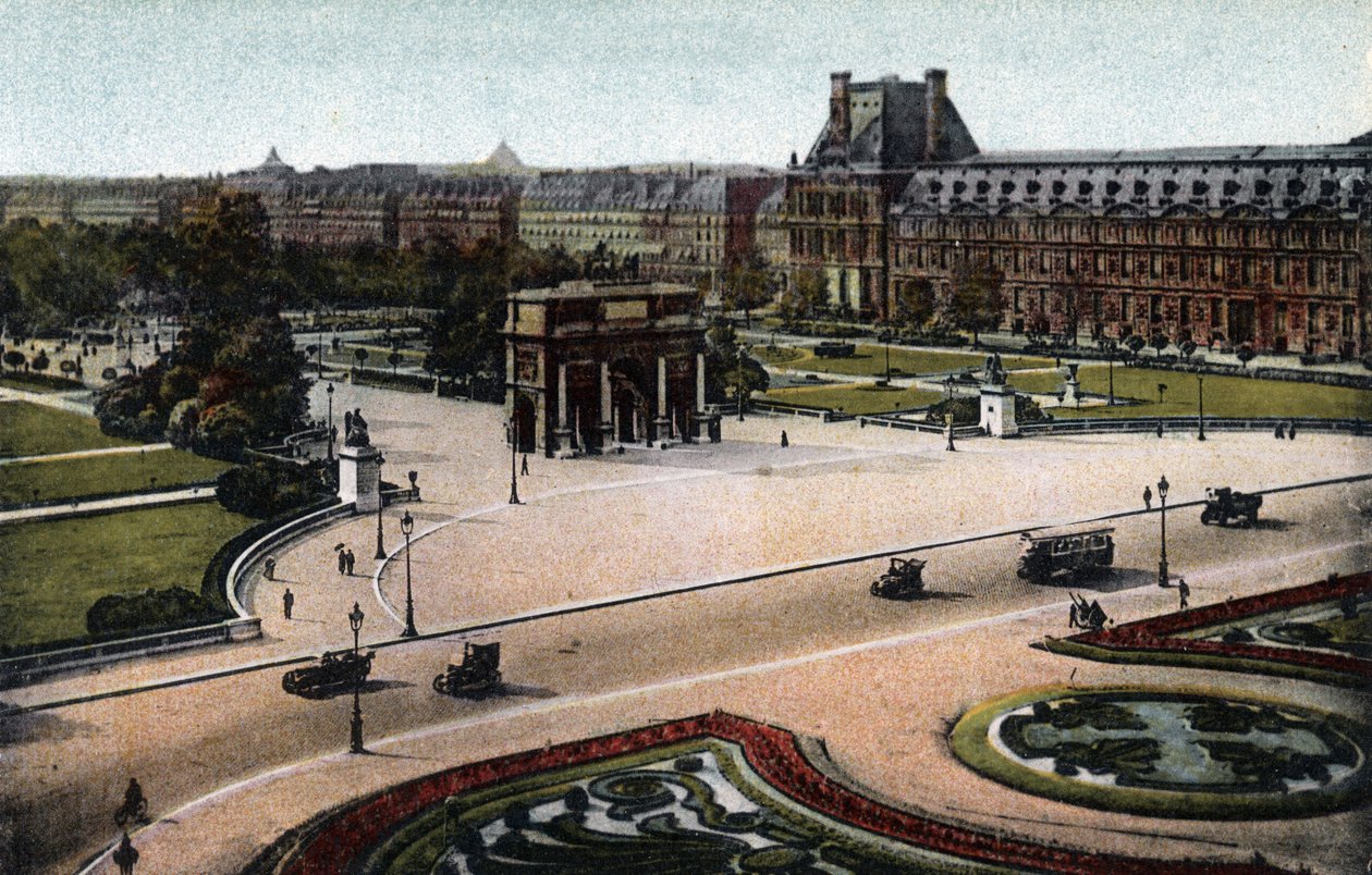 Paris: panorama över Tuilerierna (trädgård och palats) och Triumfbågen du Carrousel. Fotografi från 1920 i "" Artistic Album"" av staden Paris. Privat samling. av Anonymous Anonymous