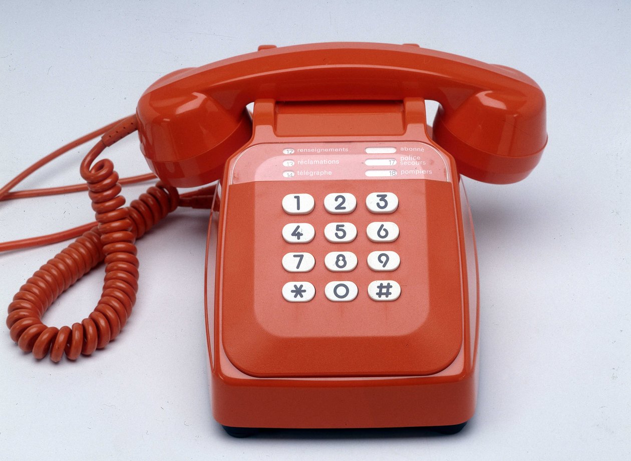 S63 orange nyckeltelefon i plast av Anonymous Anonymous