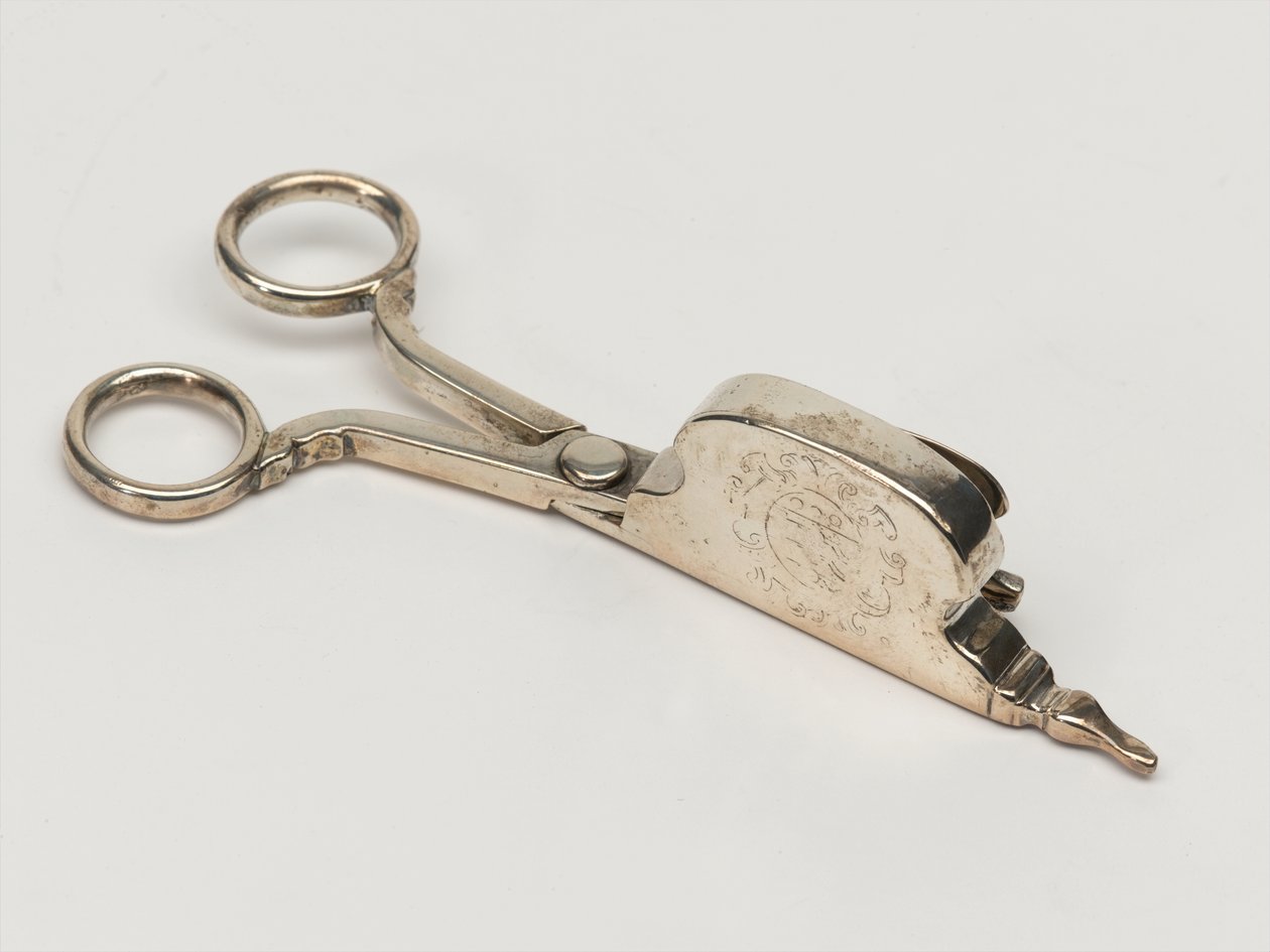 Candle snuffer, Board of Ordnance, c.1696 (snuffer) av Anthony Nelme