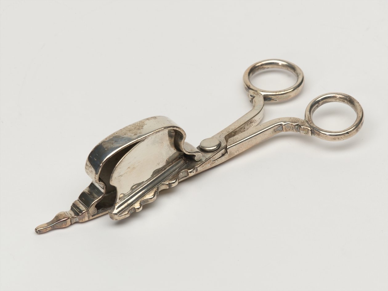Candle snuffer, Board of Ordnance, c.1696 (snuffer) av Anthony Nelme