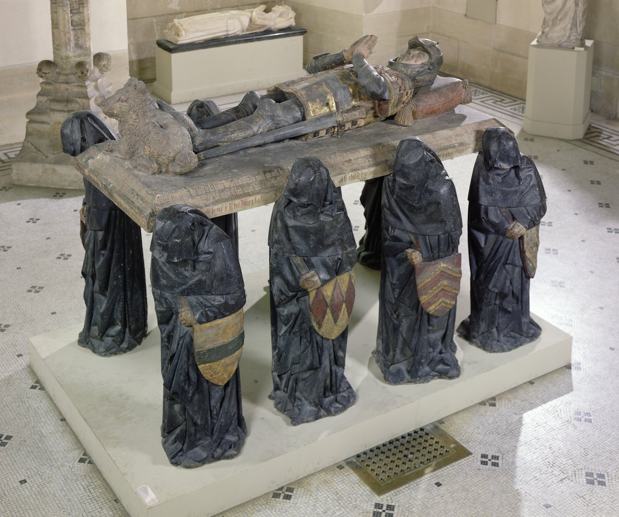Tomb of Philippe Pot (1428-94) från Citeaux Abbey, ca 1480-83 (polykrom sten) (se även 98041) av Antoine Le Moiturier