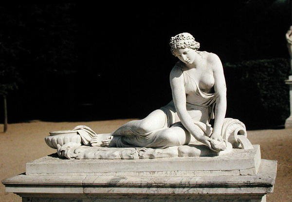 Nymf med skal, från Parterre de Latone av Antoine Coysevox