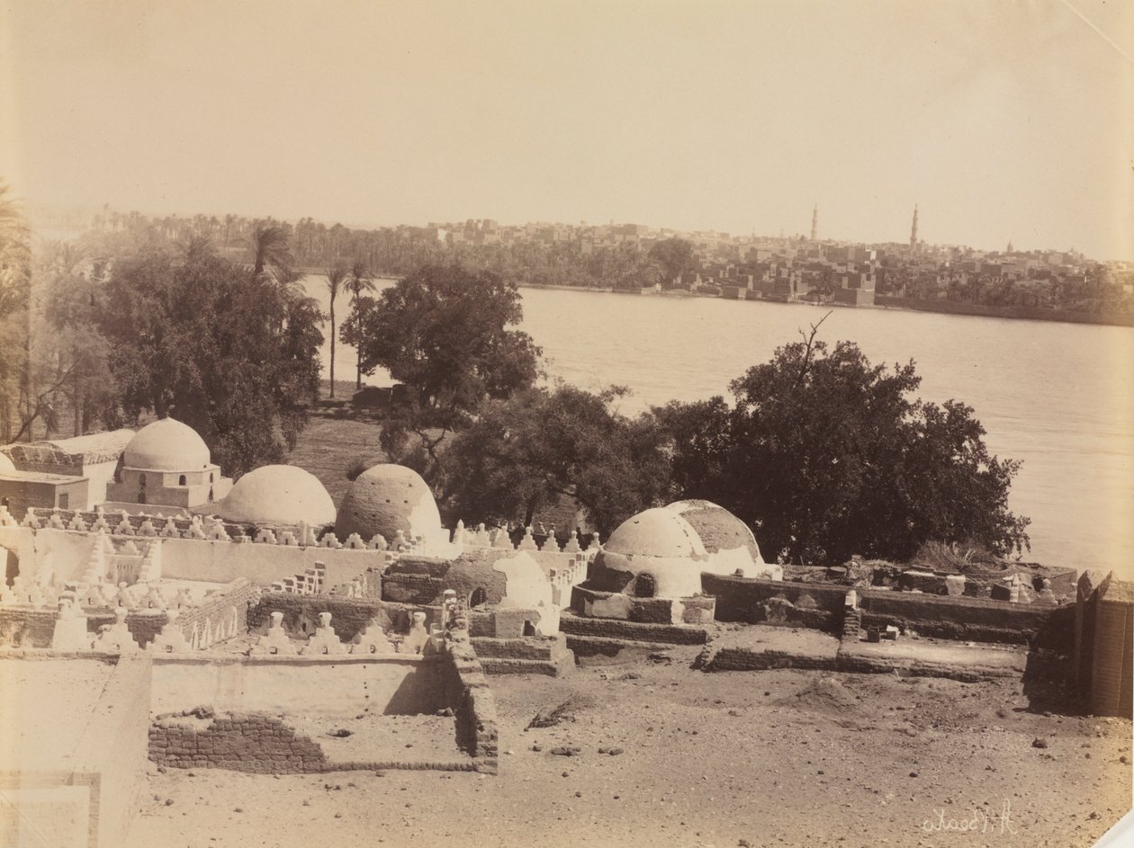 Asyut, Utsikt från berget, ca. 1870-talet -1880. av Antonio Beato