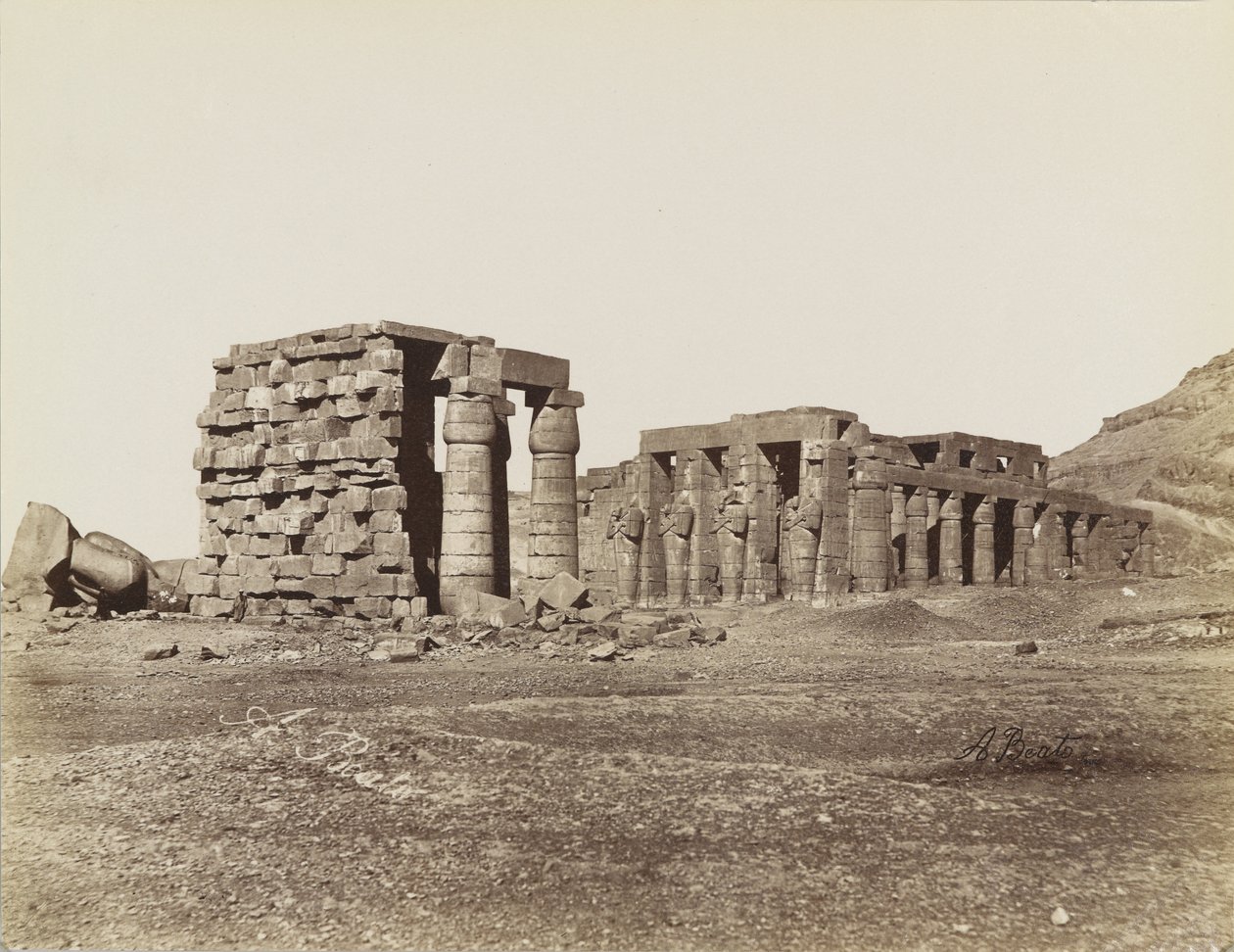 Allmän bild av Ramesseum, Thebe av Antonio Beato
