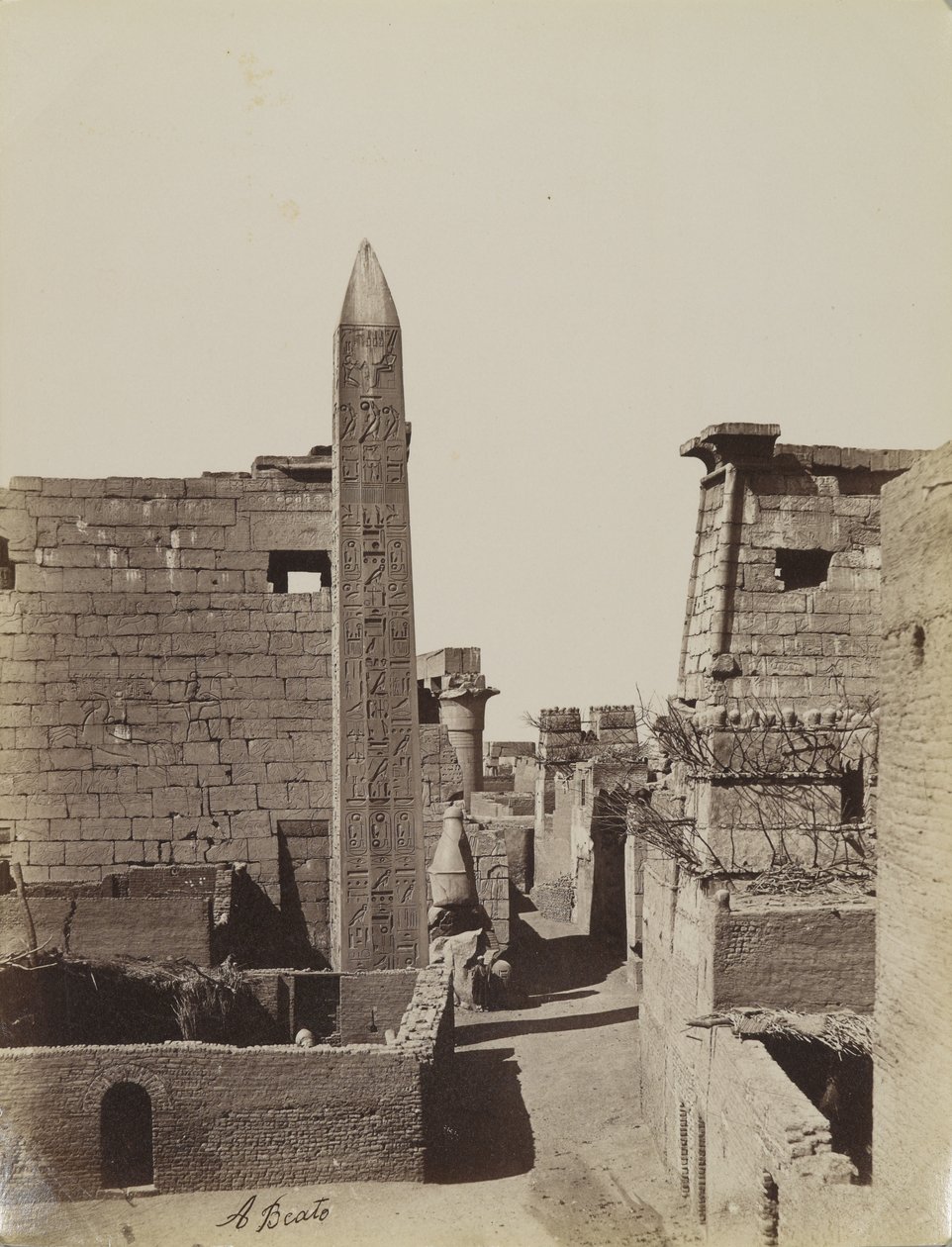 Obelisk och Pylon av Ramses av Antonio Beato