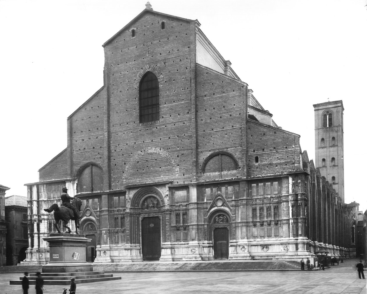 Utsikt över kyrkans fasad av Antonio di Vincenzo Antonio di Vincenzo