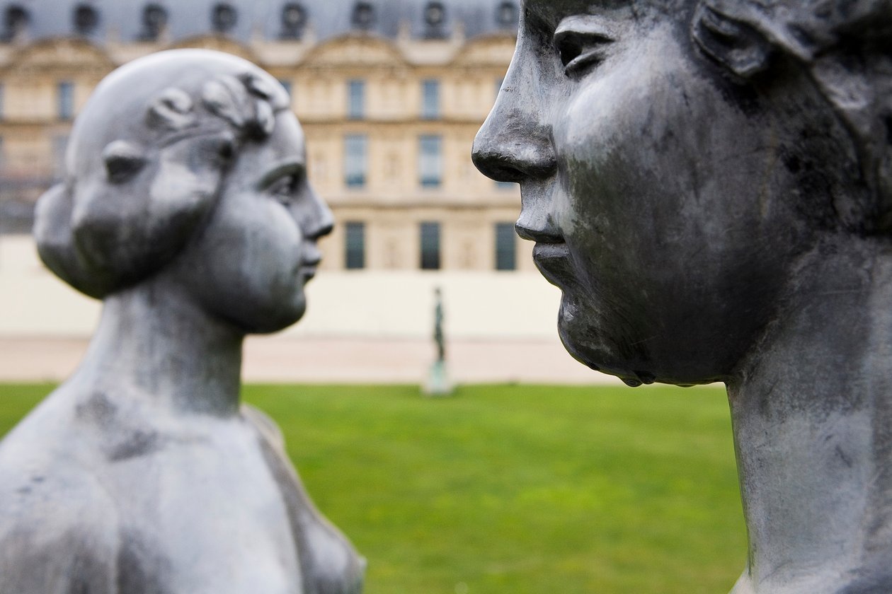 De tre nymferna, detalj (plomb) av Aristide Maillol