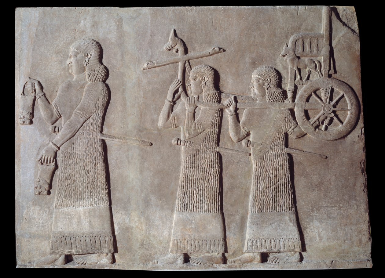 Art Mesopotamia (Assyrien): palatsets gård för kungen av Assyrien Sargon II (721 - 705 f.Kr.) tjänare som bär lokalerna och kungens vagn. Paris, Louvren av Assyrian