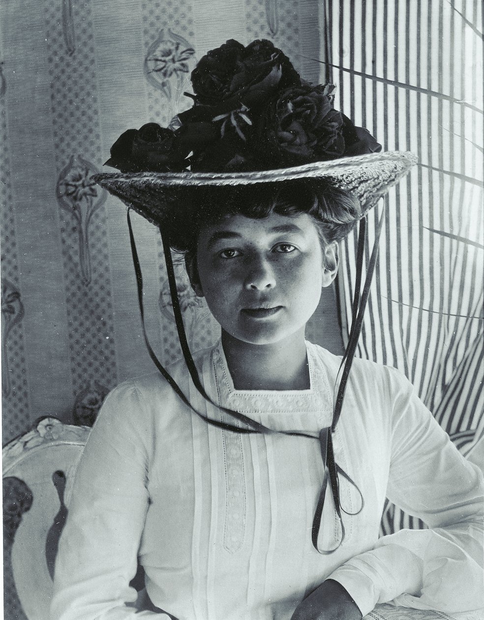 Harriet Bosse, Furusund 1904 (s/v foto) av August Johan Strindberg