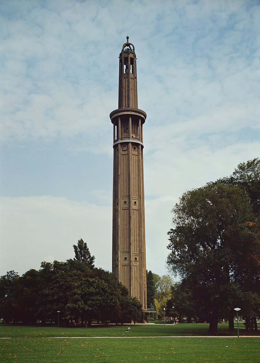 Orienteringstornet i Parc Paul-Mistral, ritat av Auguste Perret (1874-1954) Gustave Perret (1876-1952) och Claude Perret (1880-1960) 1925 (foto) av Auguste Perret
