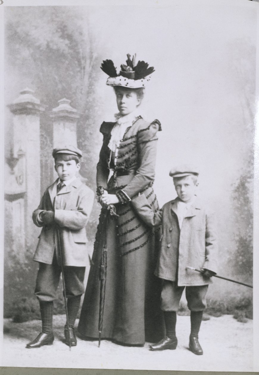William Lawrence Bragg (1890-1971) med sin mor och bror i Adelaide, ca 1895 av Australian Photographer
