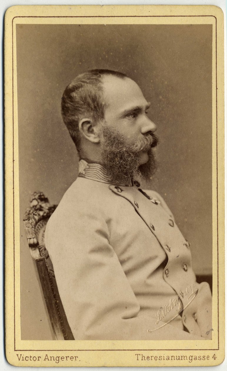 Porträtt av kejsaren Francois Joseph av Österrike (1830-1916) och kungen av Ungern (1867-1916), från huset Habsburg-Lorraine. Fotografi från Victor Angerer-verkstaden i Wien. av Austrian Photographer