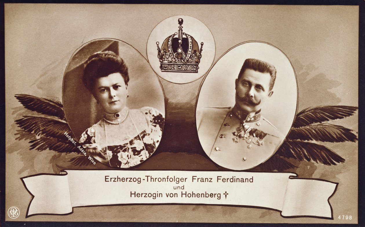 Ärkehertig Franz Ferdinand av Österrike, arvtagare till den österrikiska tronen och hans hustru, hertiginnan av Hohenberg, 1914 av Austrian School