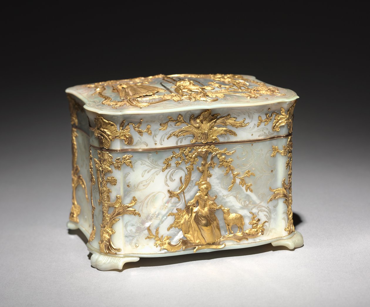 Guld- och pärlemorlåda, ca 1765 av Austrian School