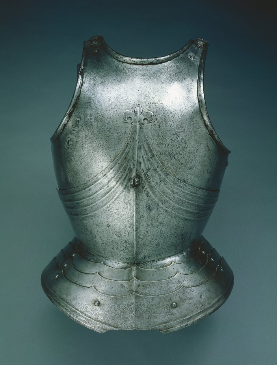 Gotisk bröstsköld, Innsbruck, sent 1400-tal (stål) av Austrian School