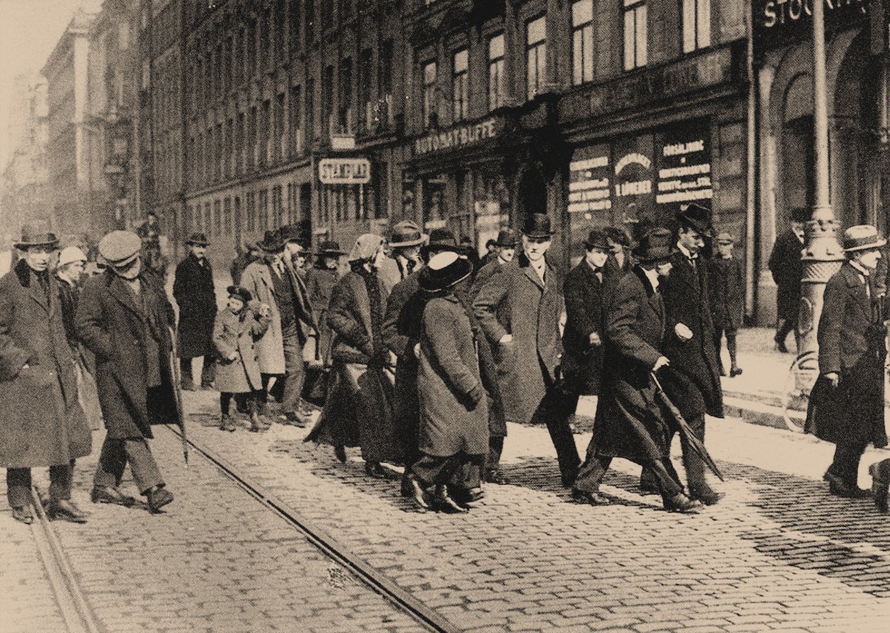 Lenin in Stockholm with Ture Nerman and Carl Lindhagen on 13 April 1917, 1917 av Axel Malmström