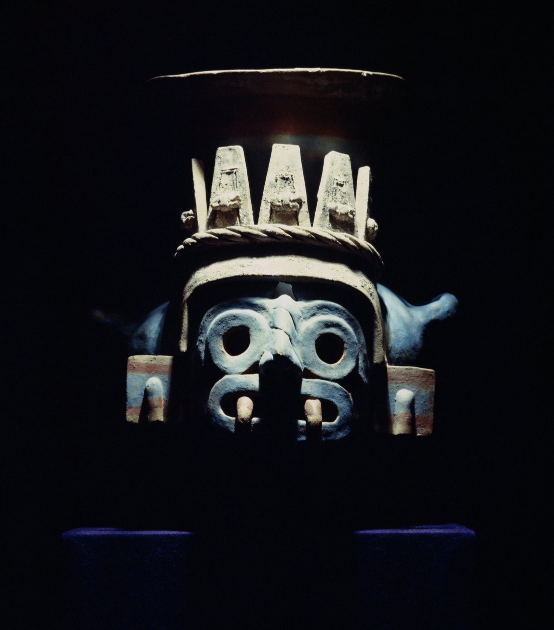 Brazier som representerar Tlacoc, Late Post Classic Period (keramik) av Aztec