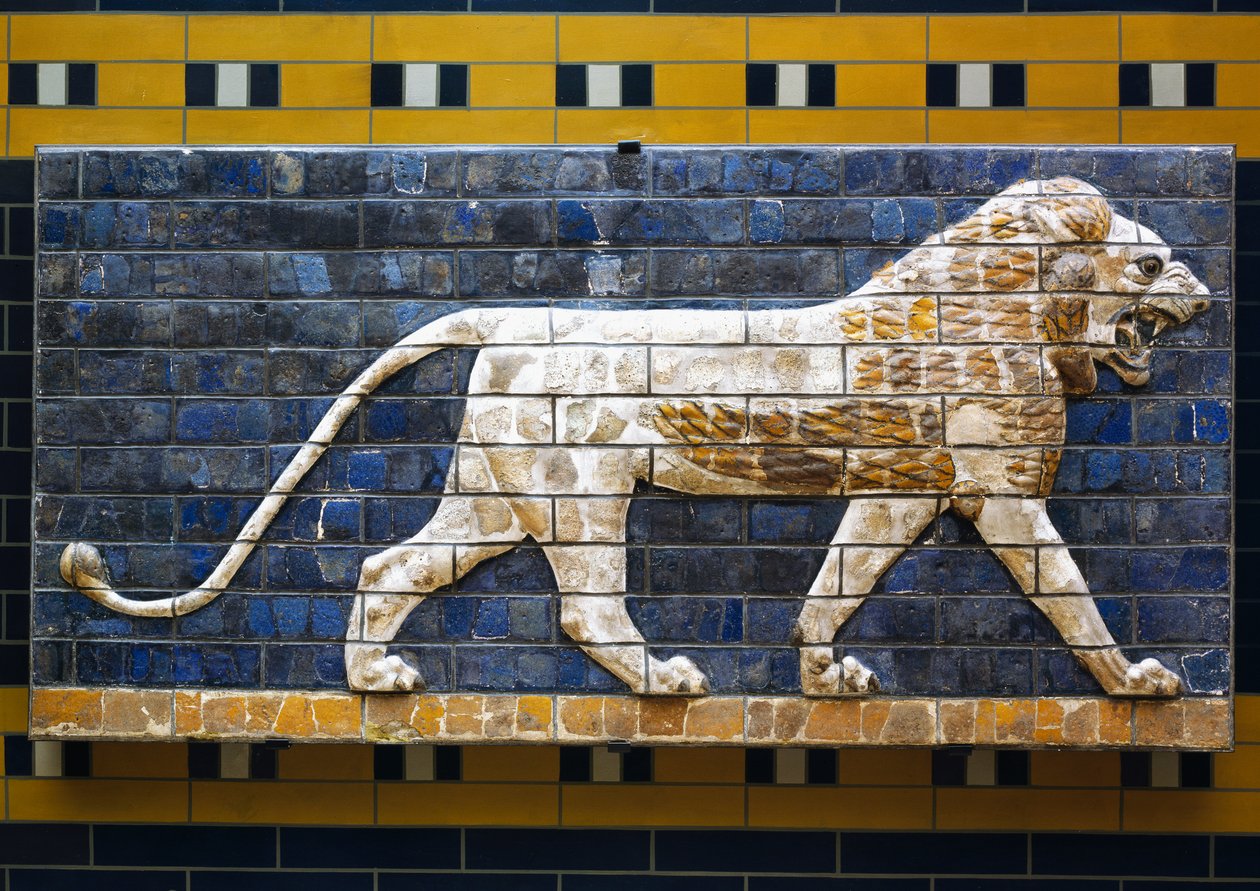 Ett lejon, detalj från glaserade tegelplattor som föreställer mytologiska djur som prydde processionsvägen till Ishtarporten i Babylon under Nebukadnessar II:s regeringstid (604-562 f.Kr.). Babyloniska civilisationen, 7-600-talet f.Kr. av Babylonian