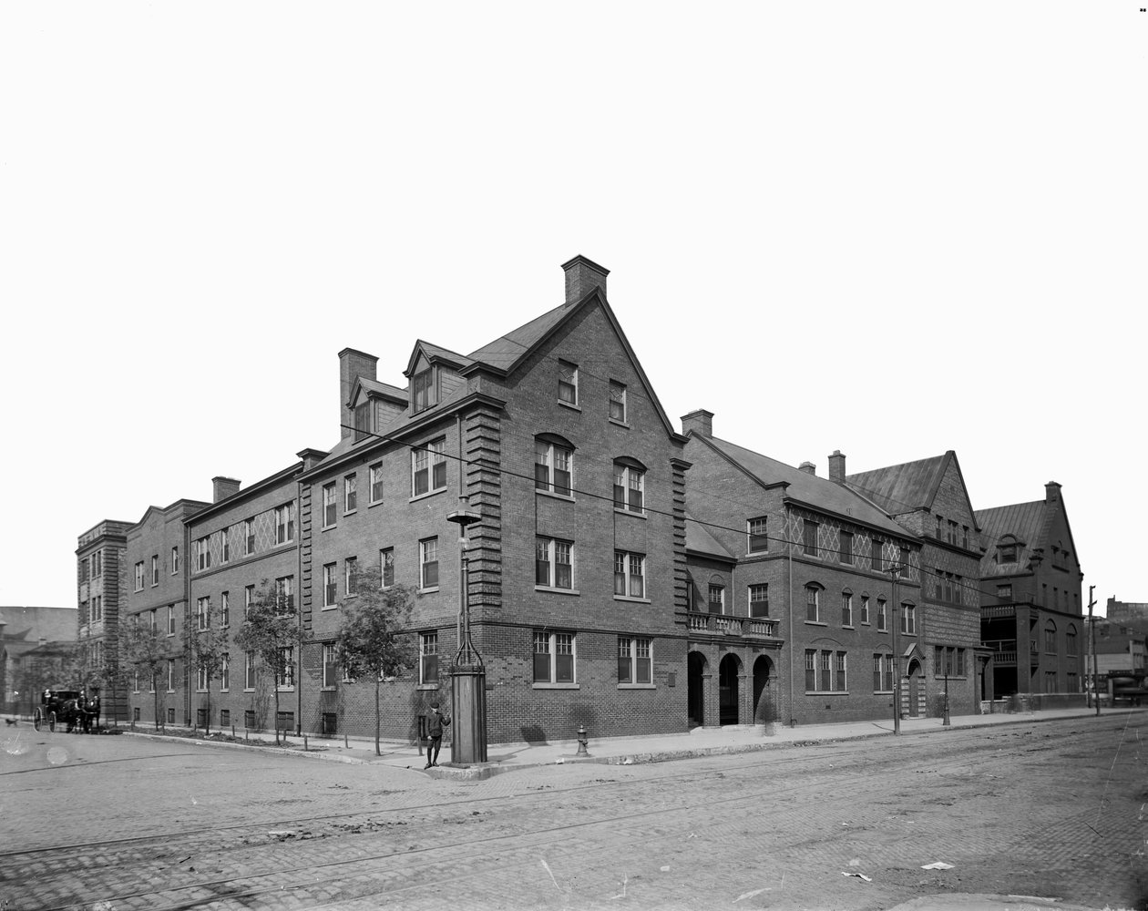Hull House, Chicago, Illinois, USA, ca 1905 (s/v foto) av Barnes and Crosby