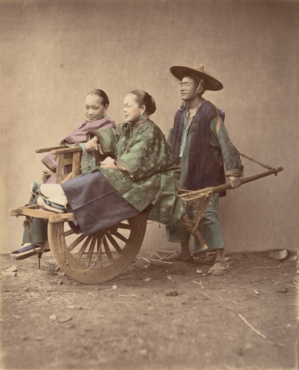 Skottkärra, 1870-tal. av Baron Raimund von Stillfried