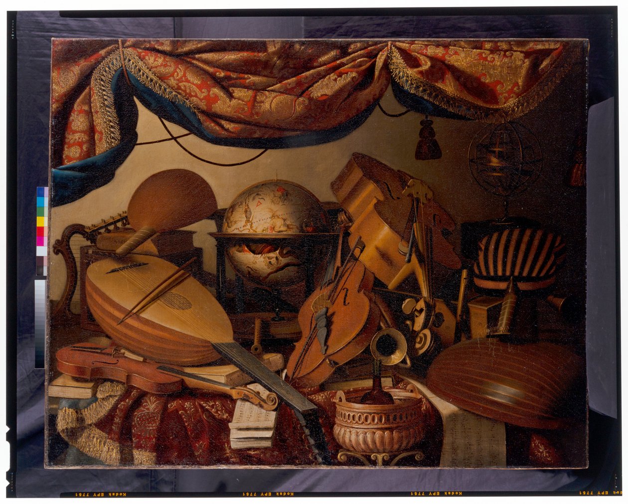 Ett stilleben med musikinstrument av Bartolomeo Bettera
