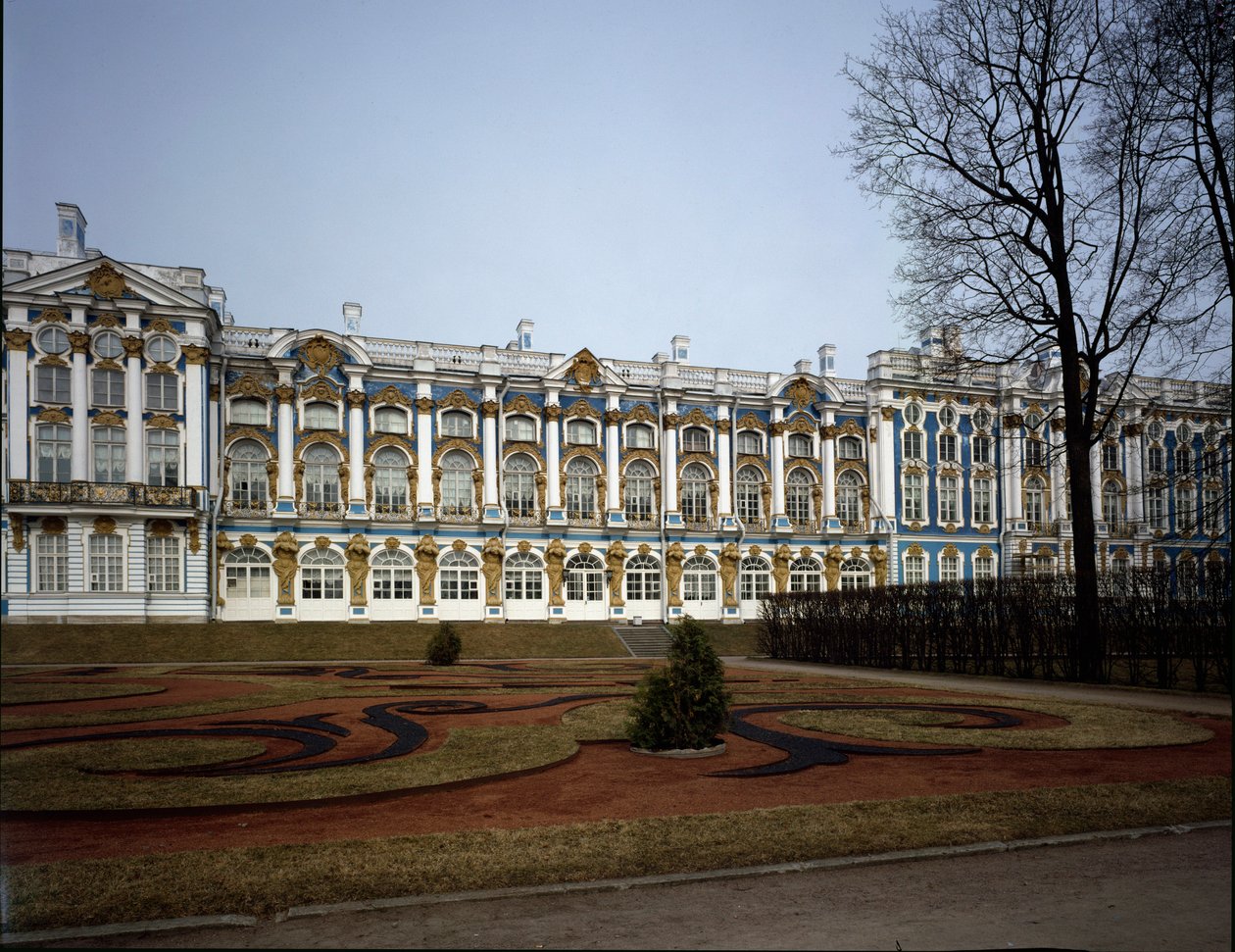 Utsikt över palatset Catherine (Tsarskoie Selo eller Tsarskoye Selo) realiserat av arkitekten Bartolomeo Francesco Rastrelli (ca 1700-1771) 1752-1756, Pushkin (Pushkin) Ryssland av Bartolomeo Franceso Rastrelli