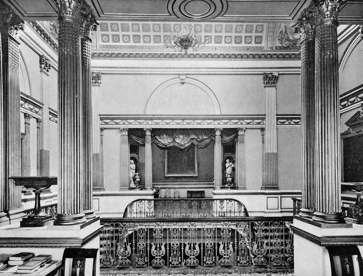Den stora trappan, Londonderry House, 1908. av Bedford Lemere and Company