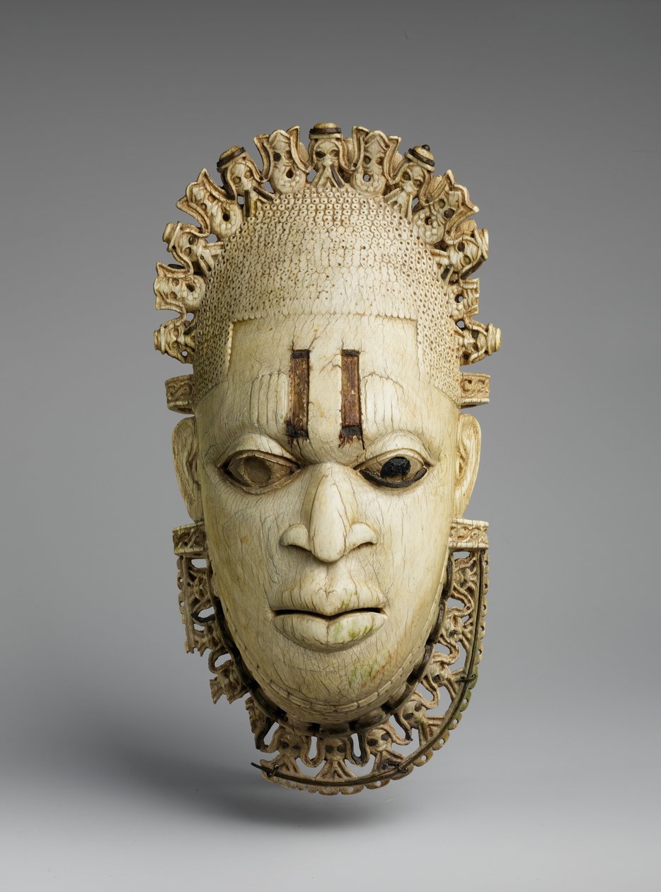 Iyoba (Queen Mother) hängmask av Benin Benin