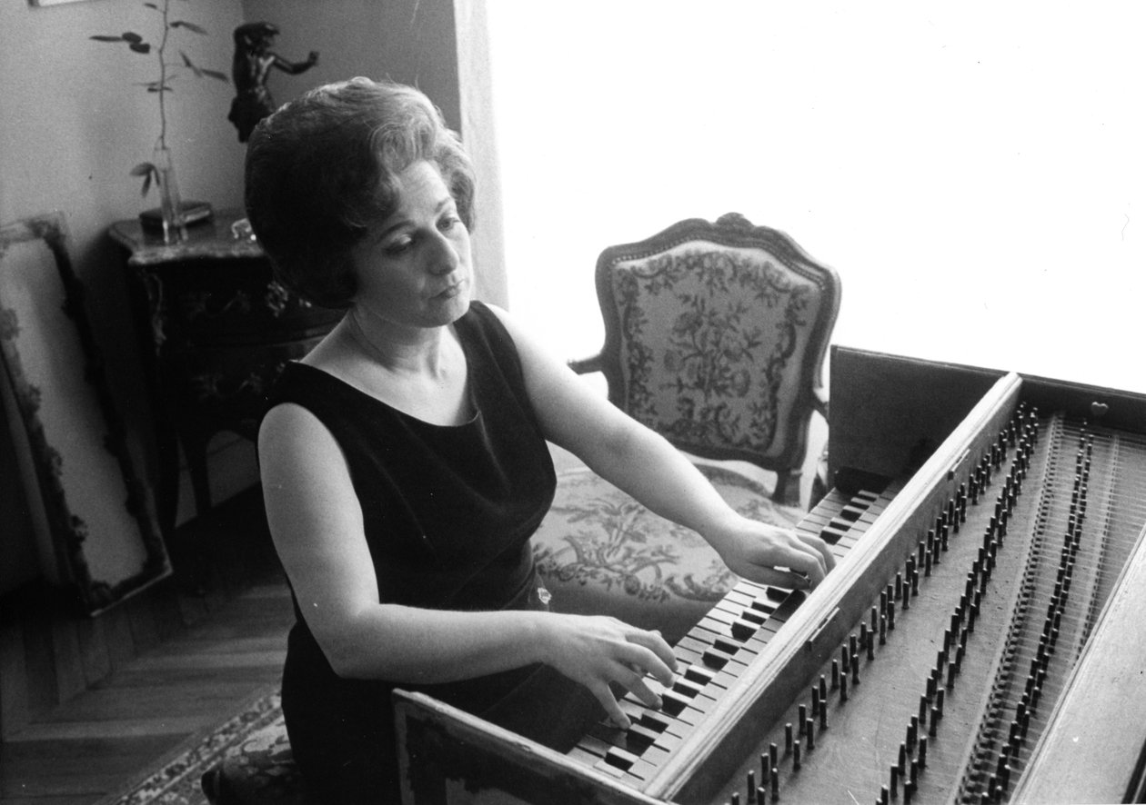 Huguette DREYFUS av Bernard Perrine